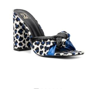 New York & Company Blue and Black Patterned Heels